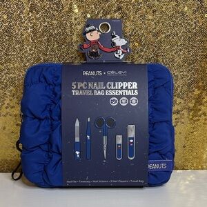 Peanuts 5 pieces Blue Nail Clipper Travel Bag UNISEX!!